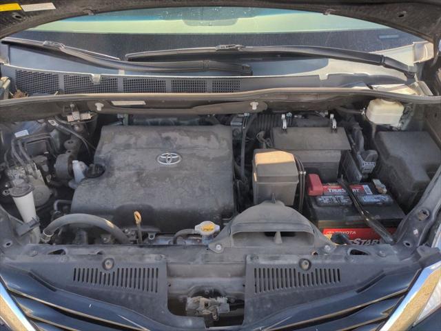 2016 Toyota Sienna LE 7 Passenger