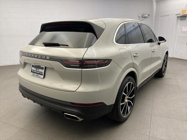 2023 Porsche Cayenne Base