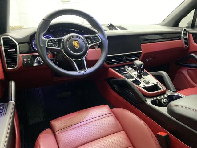 2023 Porsche Cayenne Base