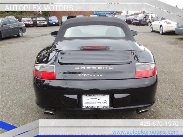 2003 Porsche 911 Carrera