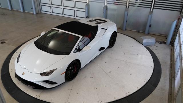2022 Lamborghini Huracan Evo Spyder RWD
