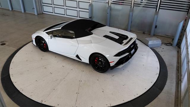 2022 Lamborghini Huracan Evo Spyder RWD