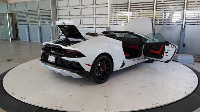2022 Lamborghini Huracan Evo Spyder RWD