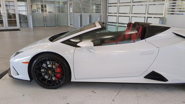 2022 Lamborghini Huracan Evo Spyder RWD