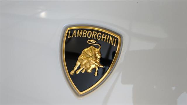 2022 Lamborghini Huracan Evo Spyder RWD