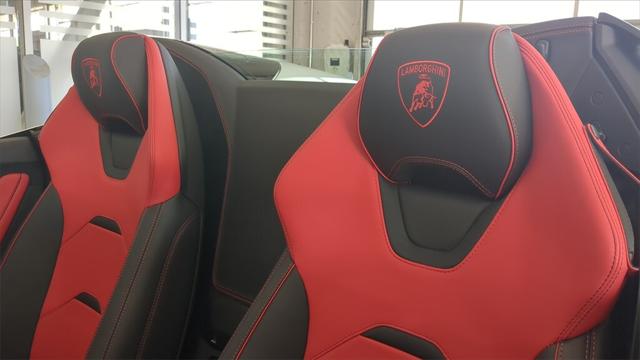 2022 Lamborghini Huracan Evo Spyder RWD