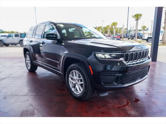 2024 Jeep Grand Cherokee GRAND CHEROKEE LAREDO X 4X4