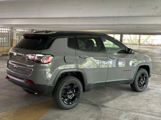 2024 Jeep Compass COMPASS TRAILHAWK 4X4