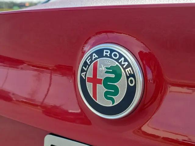 2022 Alfa Romeo Giulia Veloce Ti RWD
