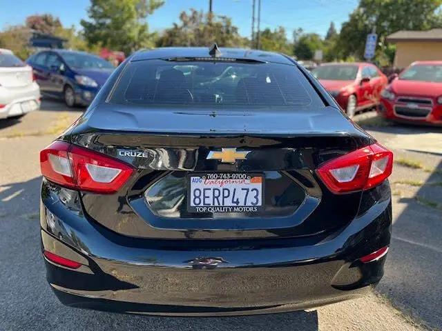 2018 Chevrolet Cruze LS Auto