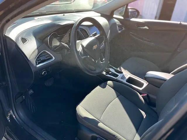 2018 Chevrolet Cruze LS Auto