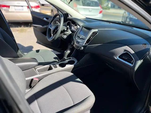 2018 Chevrolet Cruze LS Auto