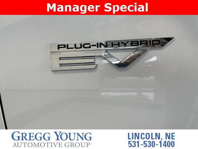 2023 Mitsubishi Outlander PHEV SE S-AWC