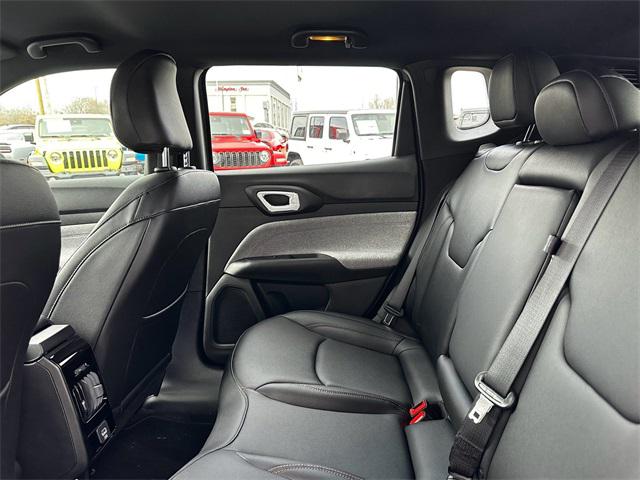 2024 Jeep Compass Altitude