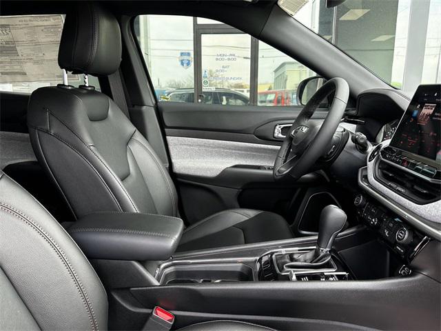 2024 Jeep Compass Altitude