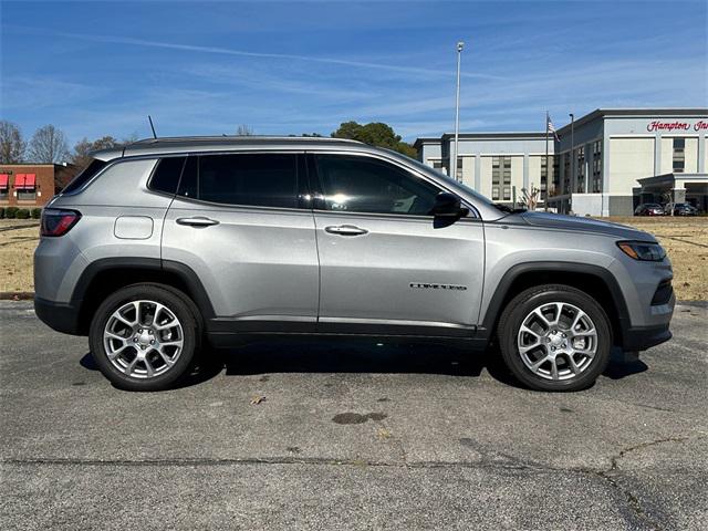 2024 Jeep Compass Altitude
