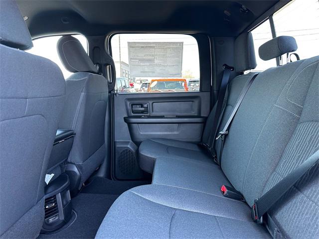 2024 Ram 2500 Tradesman Crew Cab 4x4 6'4" Box