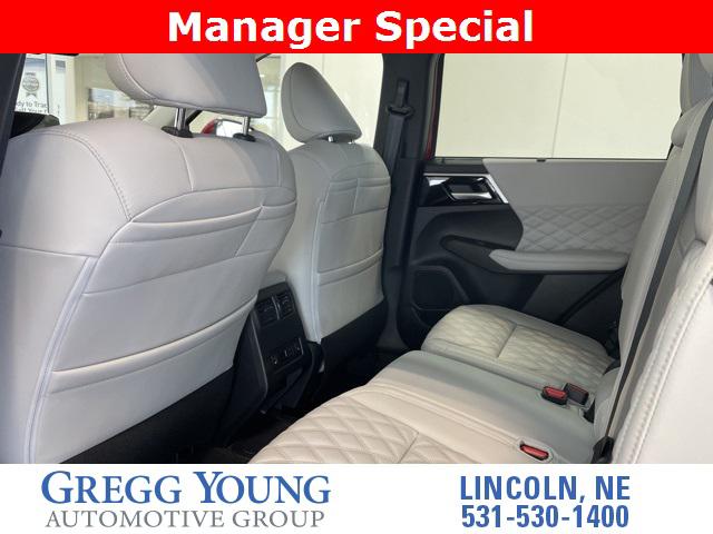 2023 Mitsubishi Outlander PHEV SEL S-AWC