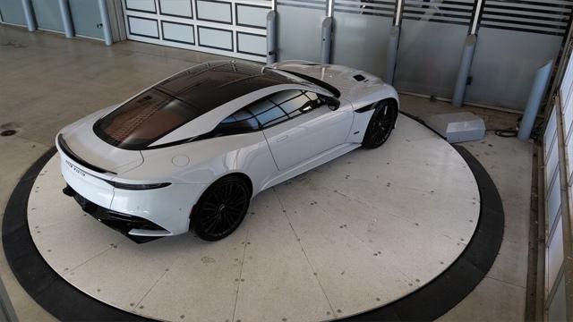 2021 Aston Martin DBS Superleggera