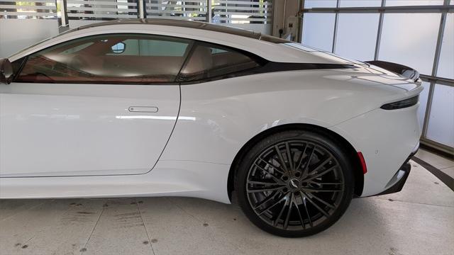 2021 Aston Martin DBS Superleggera