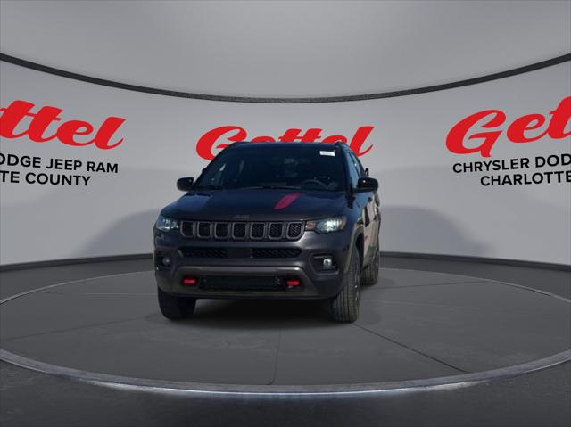 2024 Jeep Compass COMPASS TRAILHAWK 4X4