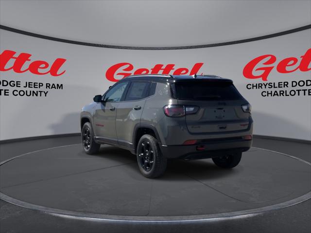 2024 Jeep Compass COMPASS TRAILHAWK 4X4