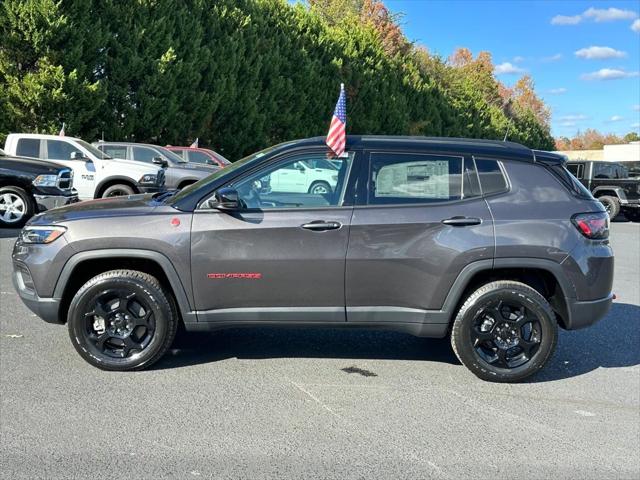 2024 Jeep Compass COMPASS TRAILHAWK 4X4