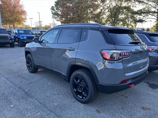 2024 Jeep Compass COMPASS TRAILHAWK 4X4