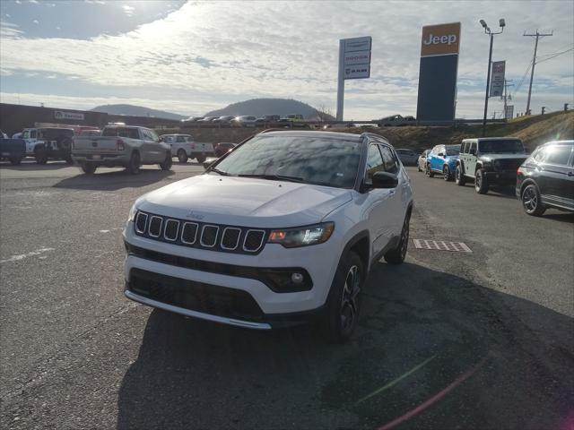 2024 Jeep Compass COMPASS LIMITED 4X4