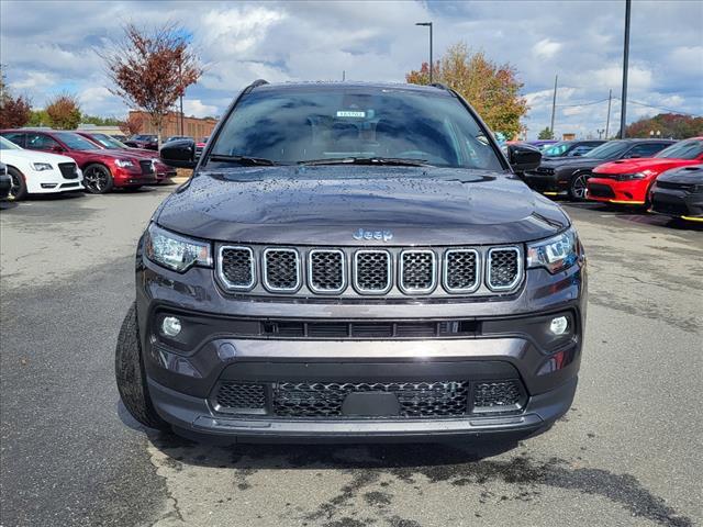 2024 Jeep Compass COMPASS LATITUDE 4X4