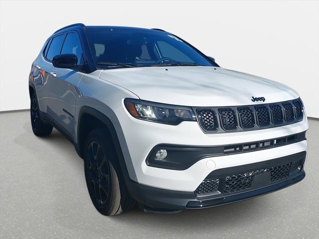 2024 Jeep Compass COMPASS LATITUDE 4X4