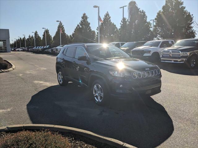 2024 Jeep Compass COMPASS LATITUDE 4X4