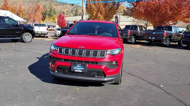 2024 Jeep Compass COMPASS LATITUDE LUX 4X4