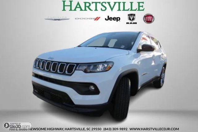 2024 Jeep Compass COMPASS LATITUDE 4X4