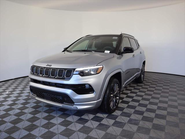 2024 Jeep Compass COMPASS LIMITED 4X4