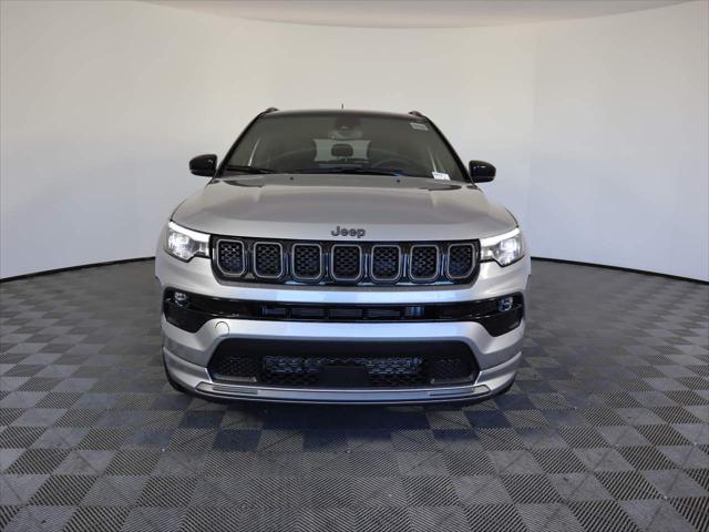 2024 Jeep Compass COMPASS LIMITED 4X4