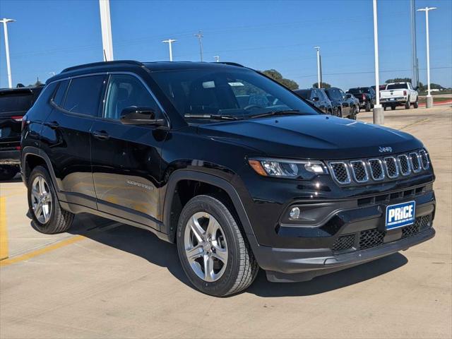 2024 Jeep Compass COMPASS LATITUDE 4X4