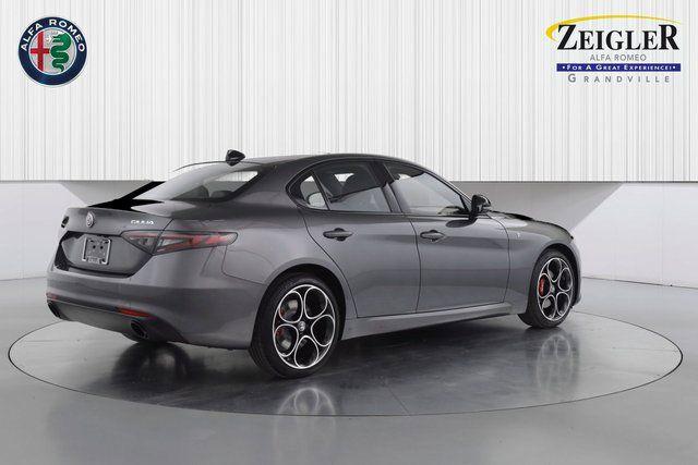 2024 Alfa Romeo Giulia GIULIA Ti AWD 2024 Alfa Romeo Giulia GIULIA Ti AWD