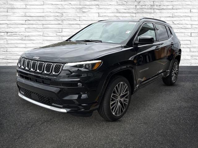 2024 Jeep Compass COMPASS LIMITED 4X4