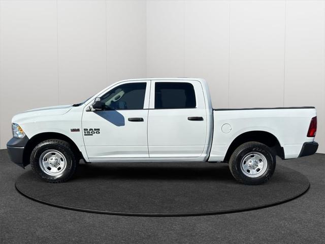 2023 RAM Ram 1500 Classic RAM 1500 CLASSIC TRADESMAN CREW CAB 4X4 57 BOX