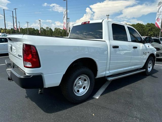 2023 RAM Ram 1500 Classic RAM 1500 CLASSIC TRADESMAN CREW CAB 4X4 57 BOX