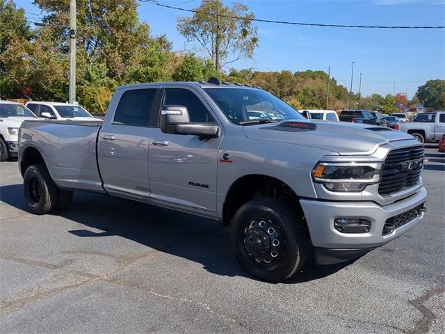 2024 RAM Ram 3500 RAM 3500 LARAMIE CREW CAB 4X4 8 BOX