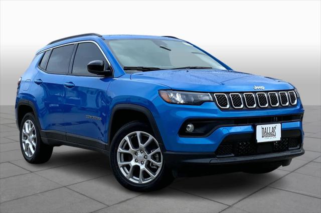 2024 Jeep Compass COMPASS LATITUDE LUX 4X4