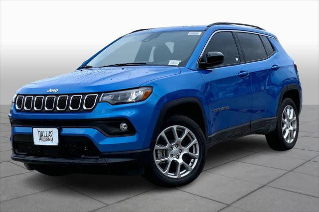 2024 Jeep Compass COMPASS LATITUDE LUX 4X4