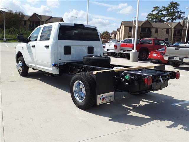 2024 RAM Ram 3500 Chassis Cab RAM 3500 TRADESMAN CREW CAB CHASSIS 4X4 60 CA