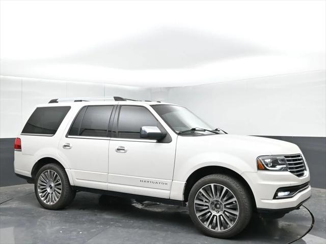 2015 Lincoln Navigator Base