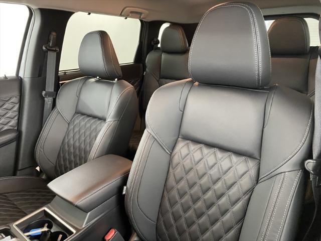 2023 Mitsubishi Outlander PHEV SEL S-AWC