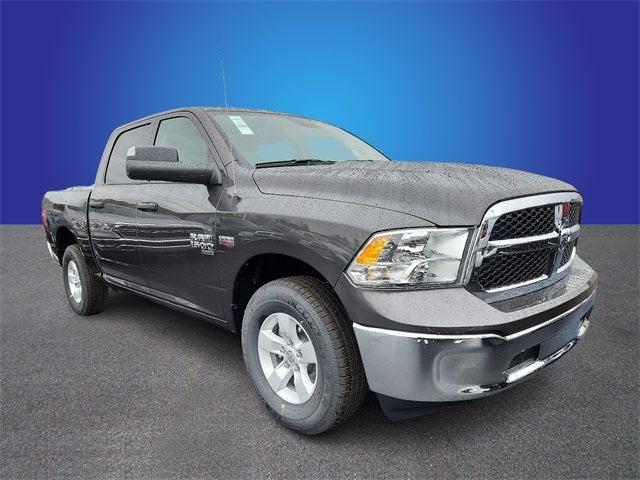 2023 RAM Ram 1500 Classic RAM 1500 CLASSIC TRADESMAN CREW CAB 4X4 57 BOX