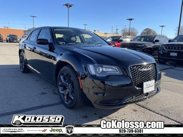 2023 Chrysler Chrysler 300 300 TOURING