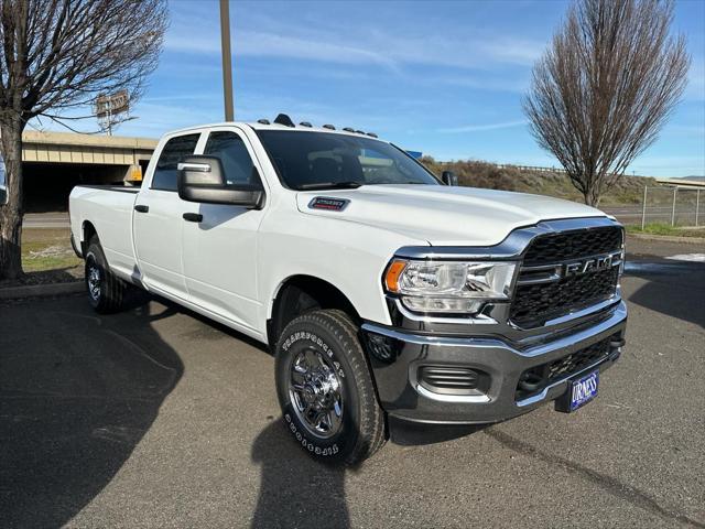 2024 RAM Ram 2500 RAM 2500 TRADESMAN CREW CAB 4X4 8 BOX